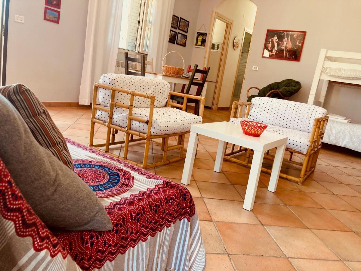 דירות Mirabella Imbaccari La Casa Blu מראה חיצוני תמונה