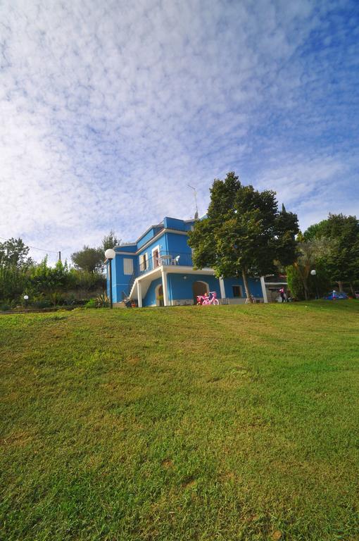 דירות Mirabella Imbaccari La Casa Blu מראה חיצוני תמונה
